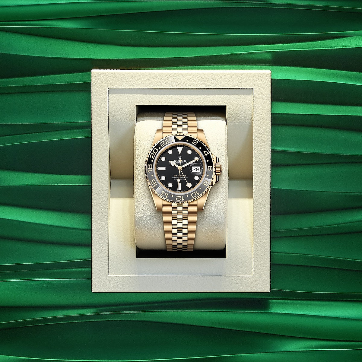 GMT-Master II, 40mm, 18k Yellow Gold, Ref# 126718GRNR-0001